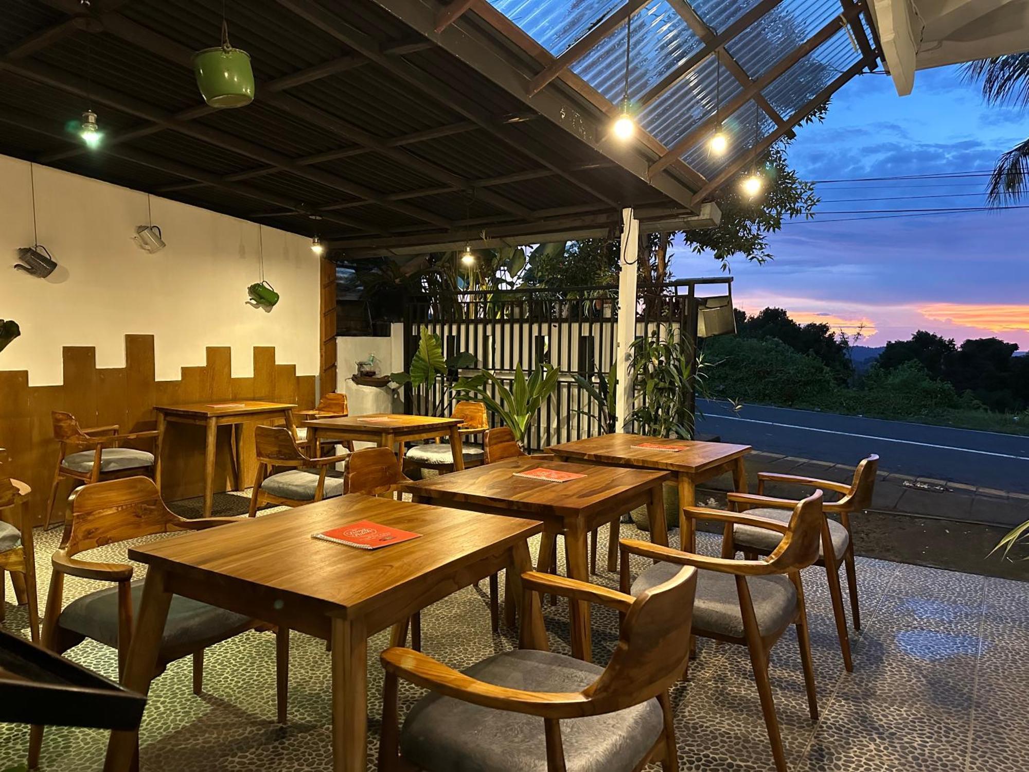 Dong Paloh Hostel Munduk Dış mekan fotoğraf